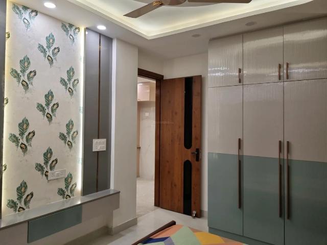 4 BHK Apartment in Sector 15 Dwarka for resale New Delhi. The reference number is 19593449