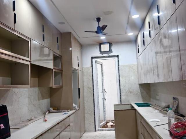 4 BHK Apartment in Sector 17 Dwarka for rent New Delhi. The reference number is 19858204