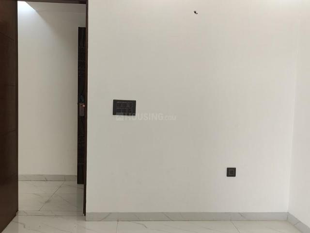 4 BHK Apartment in Sector 18 Dwarka for resale New Delhi. The reference number is 20192782