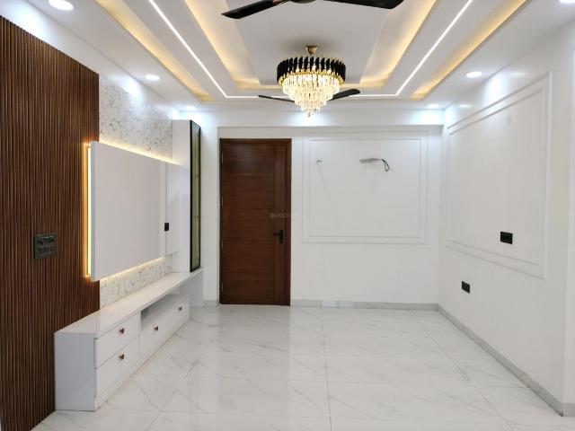 4 BHK Apartment in Sector 18 Dwarka for resale New Delhi. The reference number is 20255127