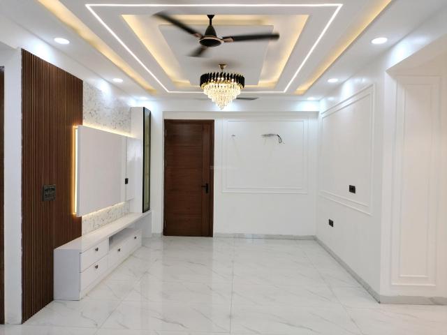 4 BHK Apartment in Sector 18 Dwarka for resale New Delhi. The reference number is 20507709