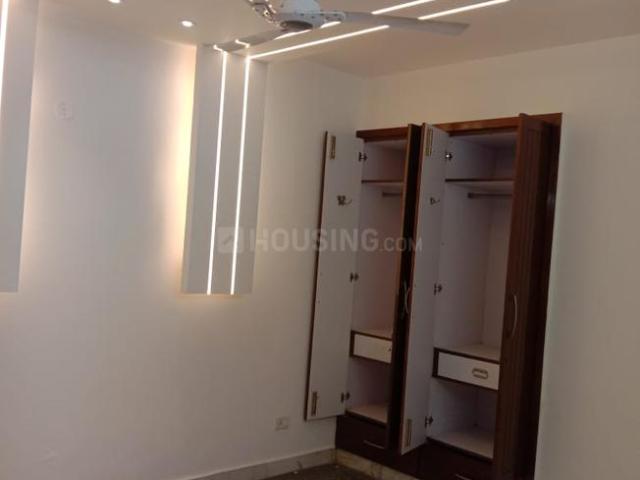 4 BHK Apartment in Sector 18 Dwarka for resale New Delhi. The reference number is 20529001