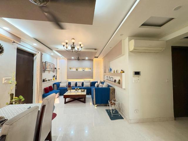 4 BHK Apartment in Sector 18 Dwarka for resale Kakrola. The reference number is 17691308