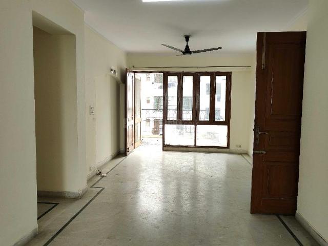 4 BHK Apartment in Sector 19 Dwarka for rent New Delhi. The reference number is 19749604
