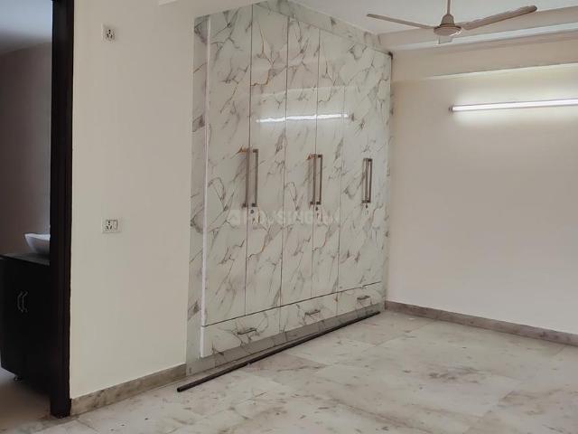 4 BHK Apartment in Sector 19 Dwarka for rent New Delhi. The reference number is 19894233