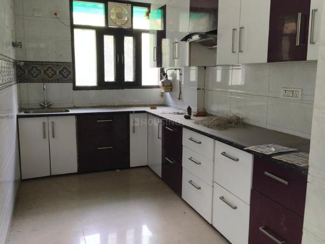 4 BHK Apartment in Sector 19 Dwarka for rent New Delhi. The reference number is 20910467