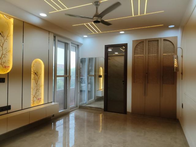 4 BHK Apartment in Sector 19 Dwarka for resale New Delhi. The reference number is 20681153