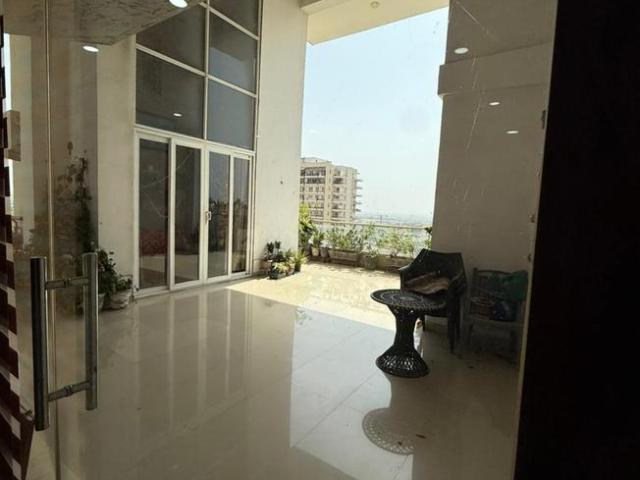 4 BHK Apartment in Sector 103 for resale Gurgaon. The reference number is 20926877