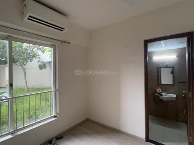 4 BHK Apartment in Sector 102 for rent Gurgaon. The reference number is 20300926