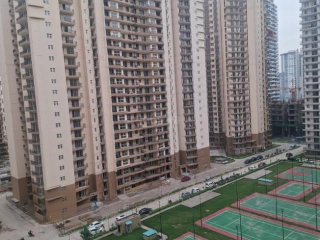 4 BHK Apartment in Sector 107 for rent Noida. The reference number is 20199804