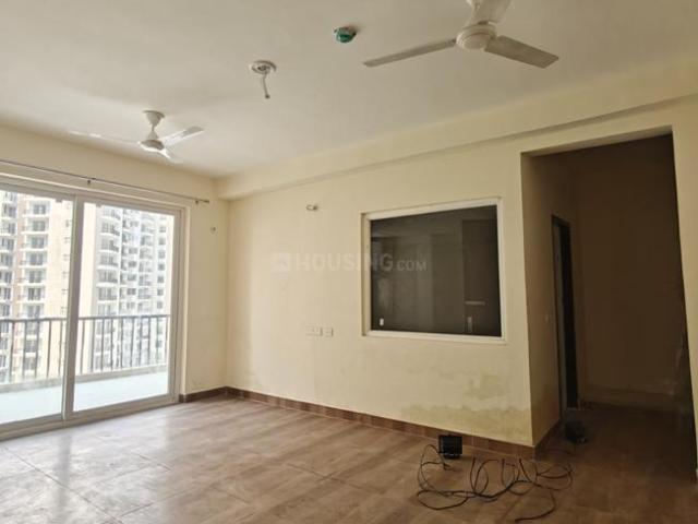 4 BHK Apartment in Sector 107 for rent Noida. The reference number is 20414373