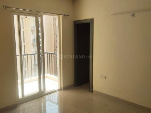 4 BHK Apartment in Sector 107 for rent Noida. The reference number is 20519559