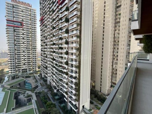 4 BHK Apartment in Sector 107 for rent Noida. The reference number is 20864022