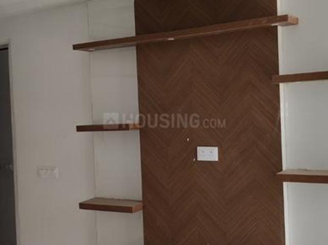 4 BHK Apartment in Sector 107 for resale Noida. The reference number is 20587337