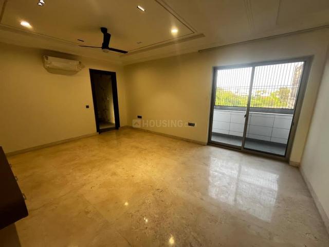 4 BHK Apartment in Sector 104 for rent Noida. The reference number is 19958374