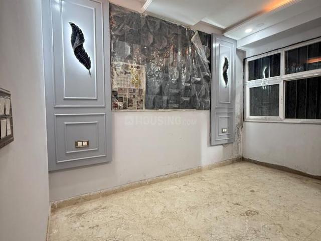 4 BHK Apartment in Sector 104 for resale Noida. The reference number is 17201535