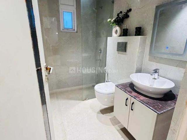 4 BHK Apartment in Sector 104 for resale Noida. The reference number is 20166656