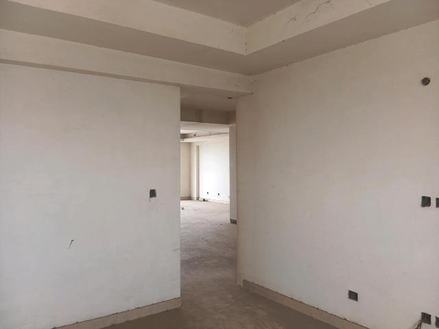4 BHK Apartment in Sector 104 for resale Gurgaon. The reference number is 19771285