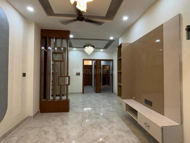 4 BHK Apartment in Sector 105 for resale Noida. The reference number is 20569416