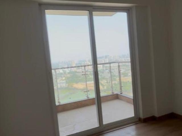 4 BHK Apartment in Sector 106 for resale Gurgaon. The reference number is 20554502