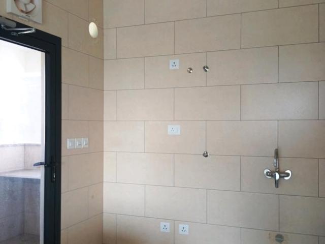 4 BHK Apartment in Sector 108 for resale Gurgaon. The reference number is 18537646