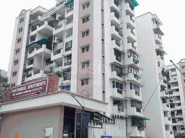 4 BHK Apartment in Sector 10 Dwarka for rent New Delhi. The reference number is 19304673
