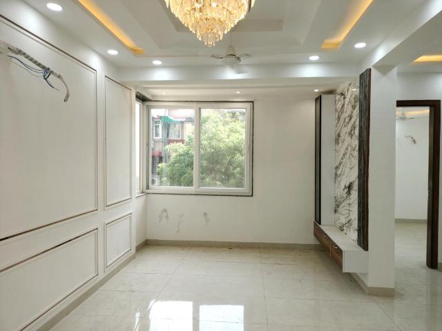 4 BHK Apartment in Sector 10 Dwarka for resale New Delhi. The reference number is 19456457