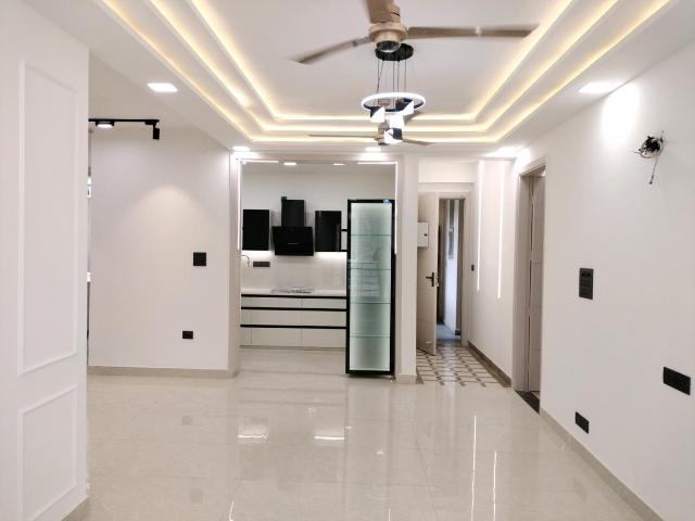 4 BHK Apartment in Sector 10 Dwarka for resale New Delhi. The reference number is 20255643