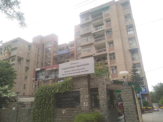 4 BHK Apartment in Sector 10 Dwarka for resale New Delhi. The reference number is 20398426