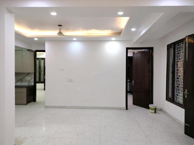 4 BHK Apartment in Sector 10 Dwarka for resale New Delhi. The reference number is 20616182