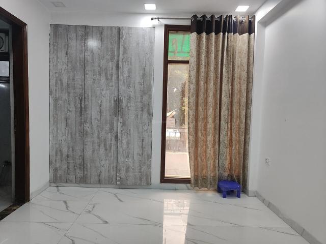 4 BHK Apartment in Sector 10 Dwarka for resale New Delhi. The reference number is 20877040