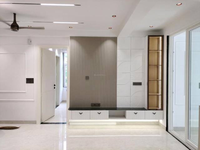 4 BHK Apartment in Sector 10 Dwarka for resale New Delhi. The reference number is 20955896