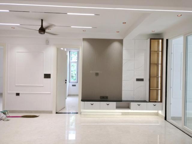 4 BHK Apartment in Sector 10 Dwarka for resale New Delhi. The reference number is 20956340