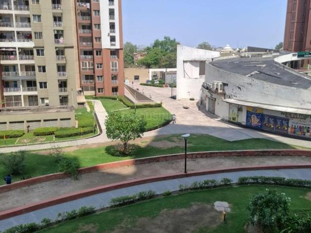 4 BHK Apartment in Sector 110 for rent Noida. The reference number is 19946081