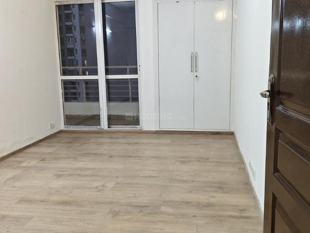 4 BHK Apartment in Sector 110 for rent Noida. The reference number is 19998796