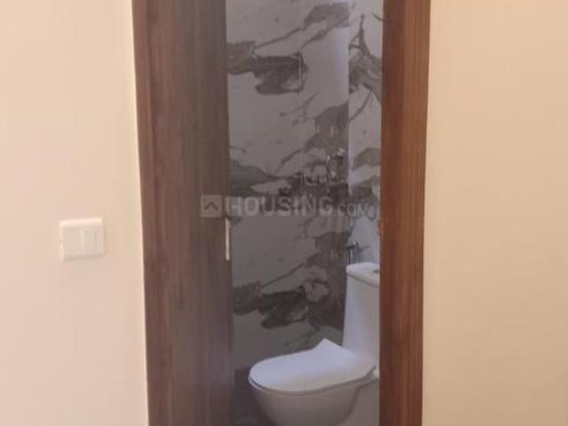 4 BHK Apartment in Sector 110 for resale Noida. The reference number is 19522709