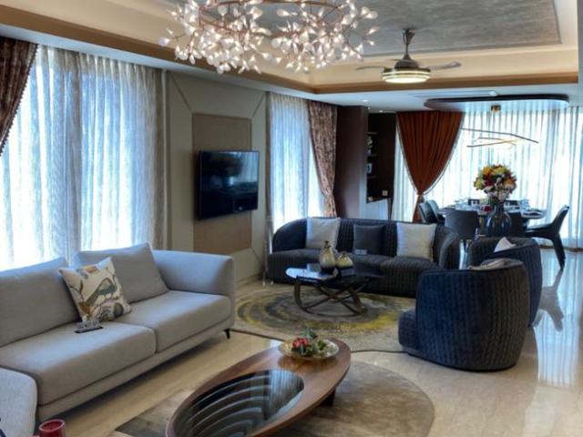 4 BHK Apartment in Sector 112 for resale Gurgaon. The reference number is 10070059