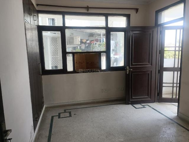 4 BHK Apartment in Sector 11 Dwarka for resale New Delhi. The reference number is 15838417