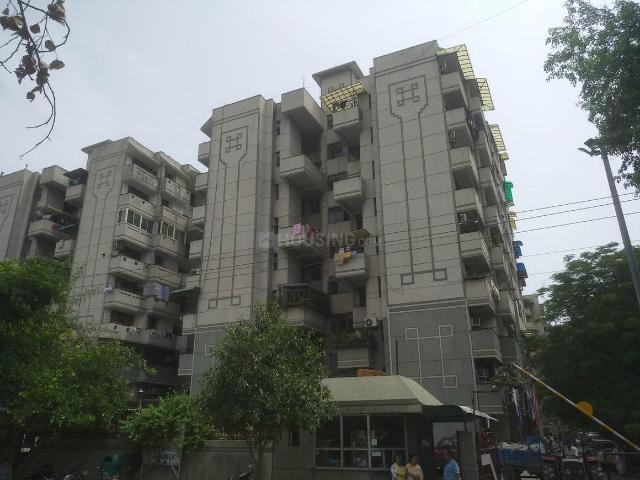 4 BHK Apartment in Sector 11 Dwarka for resale New Delhi. The reference number is 16422110