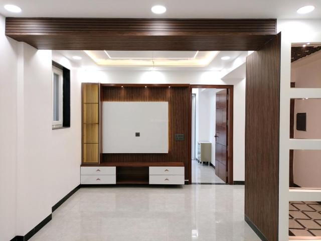 4 BHK Apartment in Sector 11 Dwarka for resale New Delhi. The reference number is 19336061