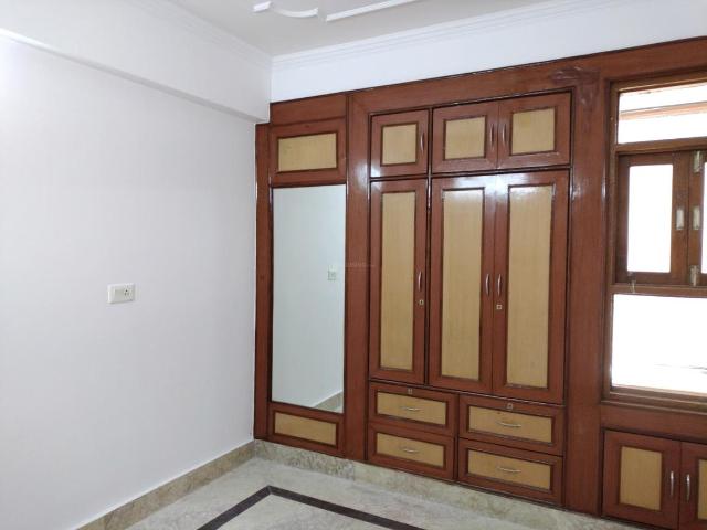 4 BHK Apartment in Sector 11 Dwarka for resale New Delhi. The reference number is 20408112