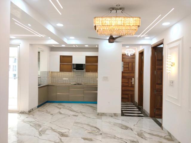 4 BHK Apartment in Sector 11 Dwarka for resale New Delhi. The reference number is 20575239
