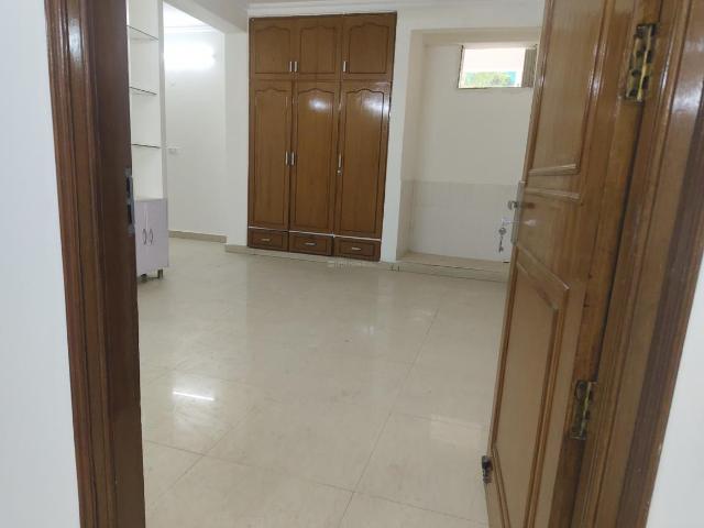 4 BHK Apartment in Sector 11 Dwarka for resale New Delhi. The reference number is 20536870