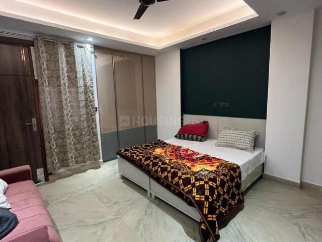 4 BHK Apartment in Sector 11 for rent Gurgaon. The reference number is 20475995