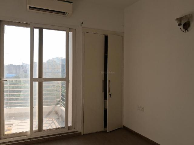 4 BHK Apartment in Sector 121 for resale Noida. The reference number is 19914755