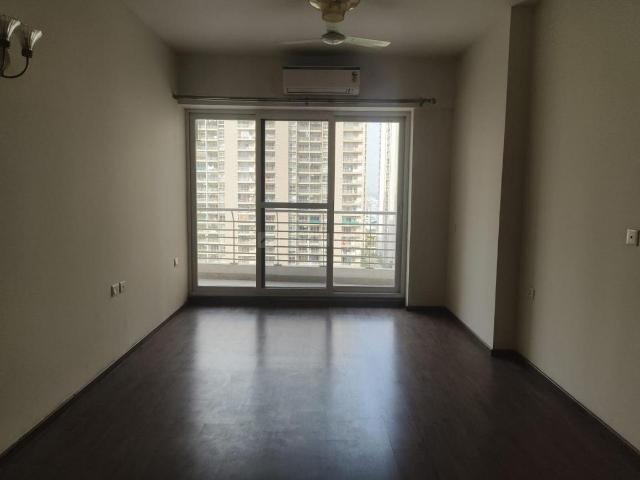 4 BHK Apartment in Sector 121 for resale Noida. The reference number is 20492131
