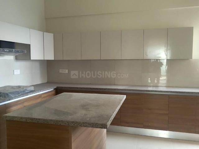 4 BHK Apartment in Sector 128 for rent Noida. The reference number is 18154983