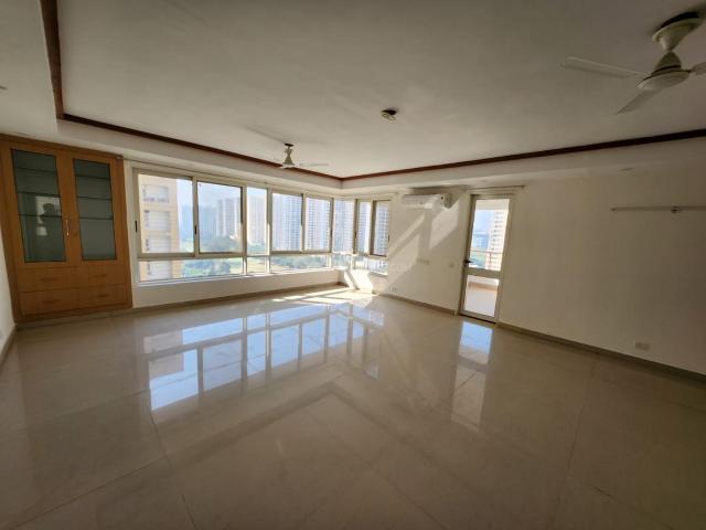 4 BHK Apartment in Sector 128 for rent Noida. The reference number is 20295284