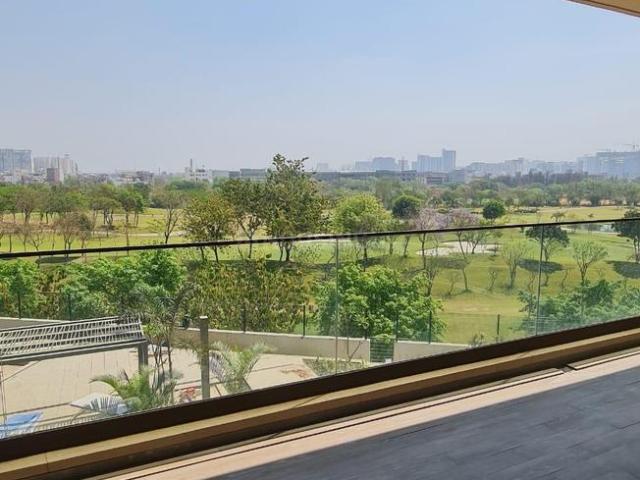 4 BHK Apartment in Sector 128 for rent Noida. The reference number is 20430379