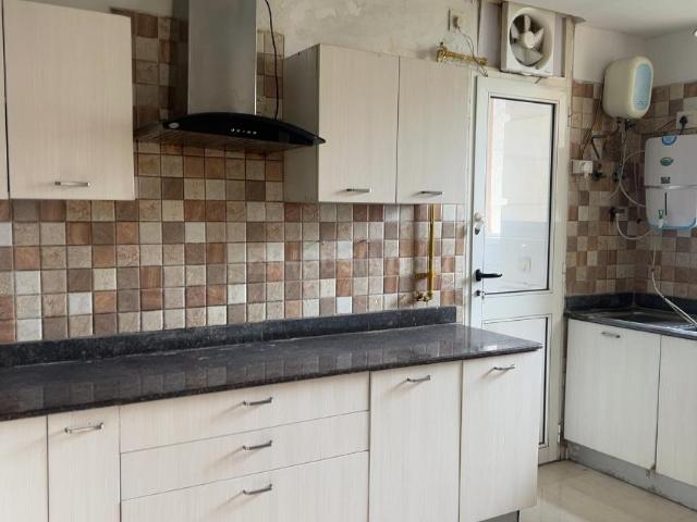 4 BHK Apartment in Sector 128 for resale Noida. The reference number is 18257745